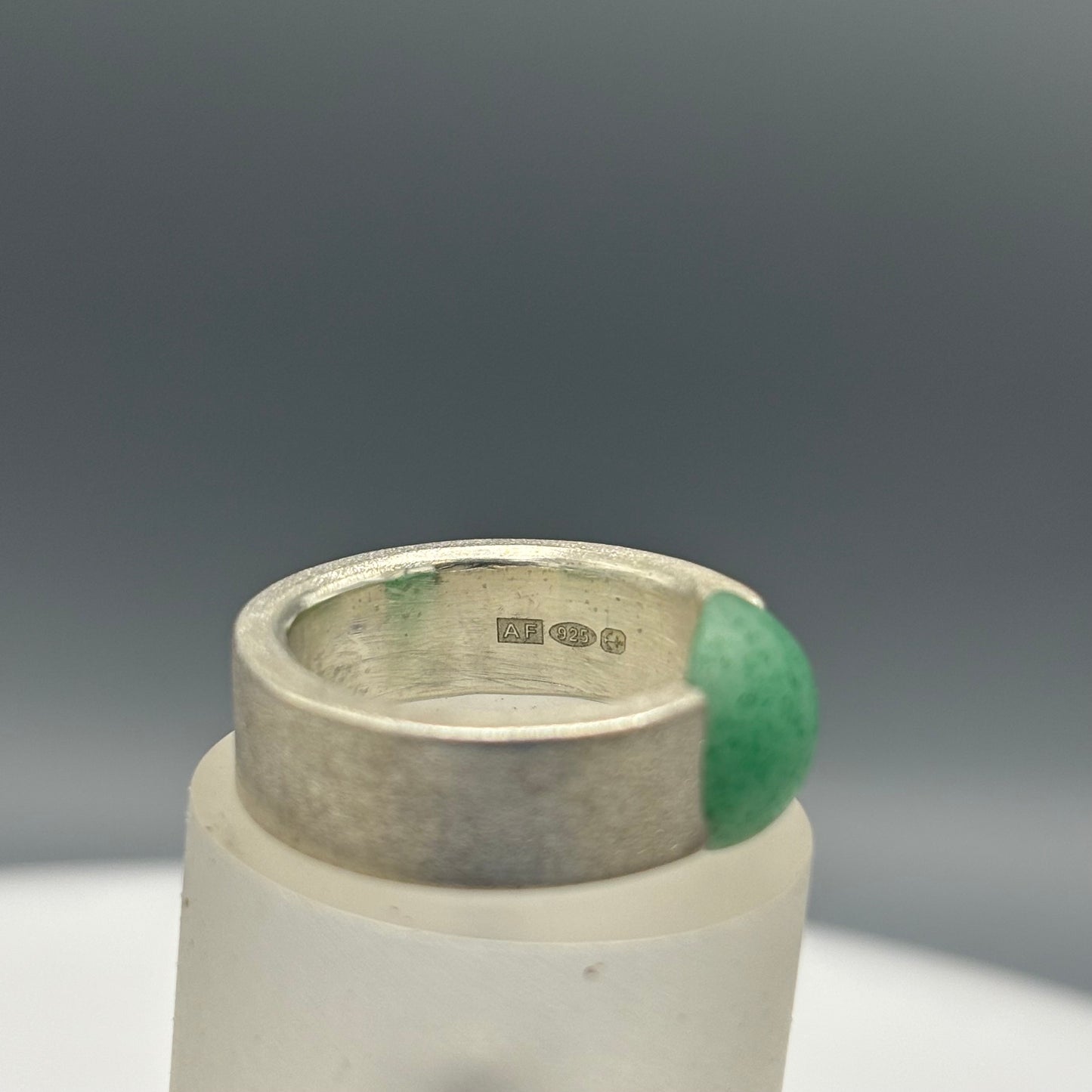 Anthony Feiler – Ring: Jade Stone on Brushed Silver Band