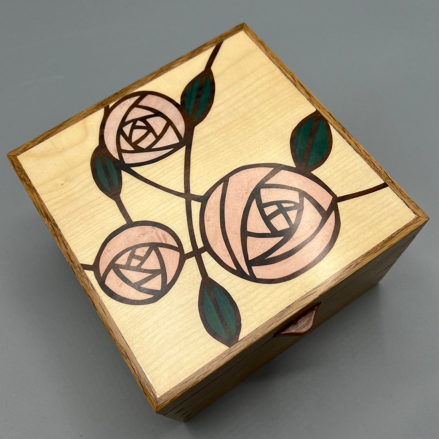TT Designs - Jewellery Box 'Macintosh Rose'