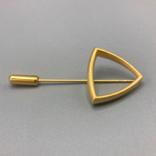 Sheng Zhang - 'Curved Curves' Triangle Pin