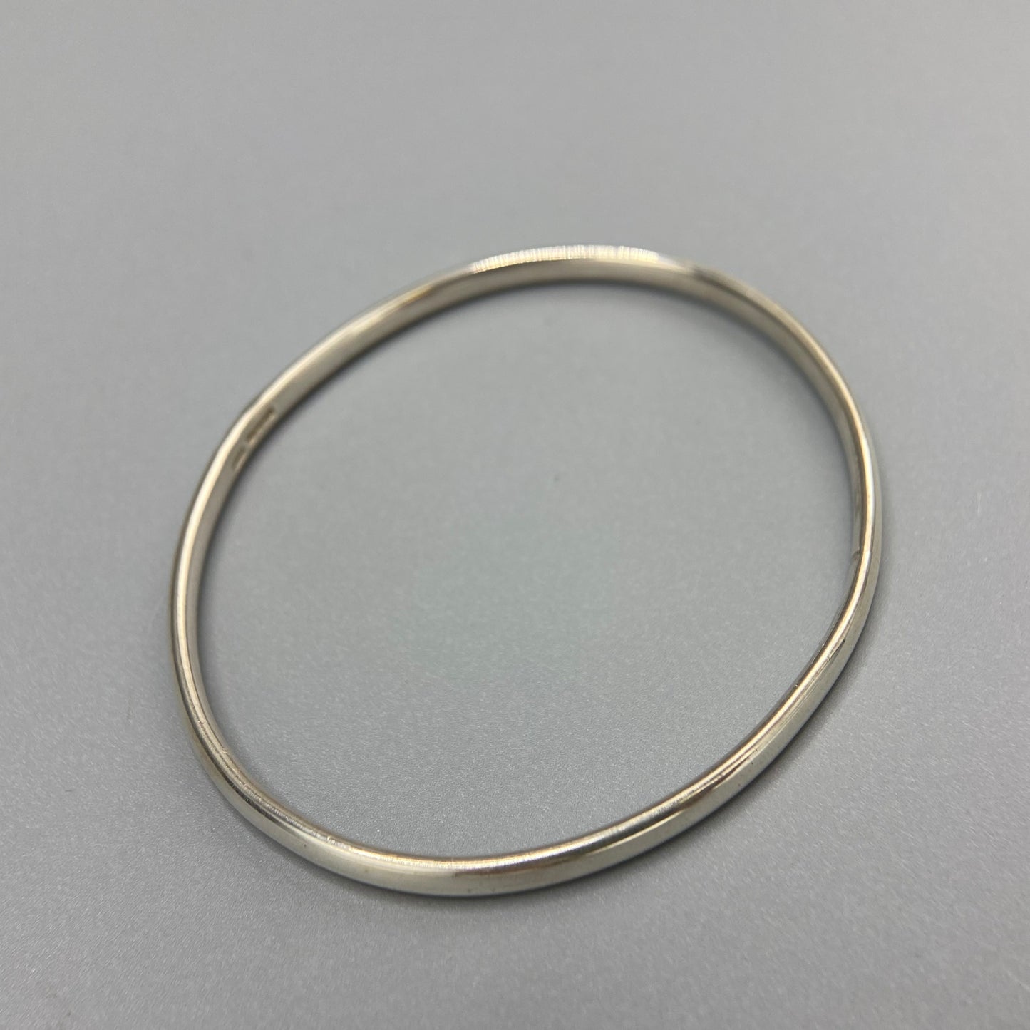 Oval Bangle - Sarah McCallum