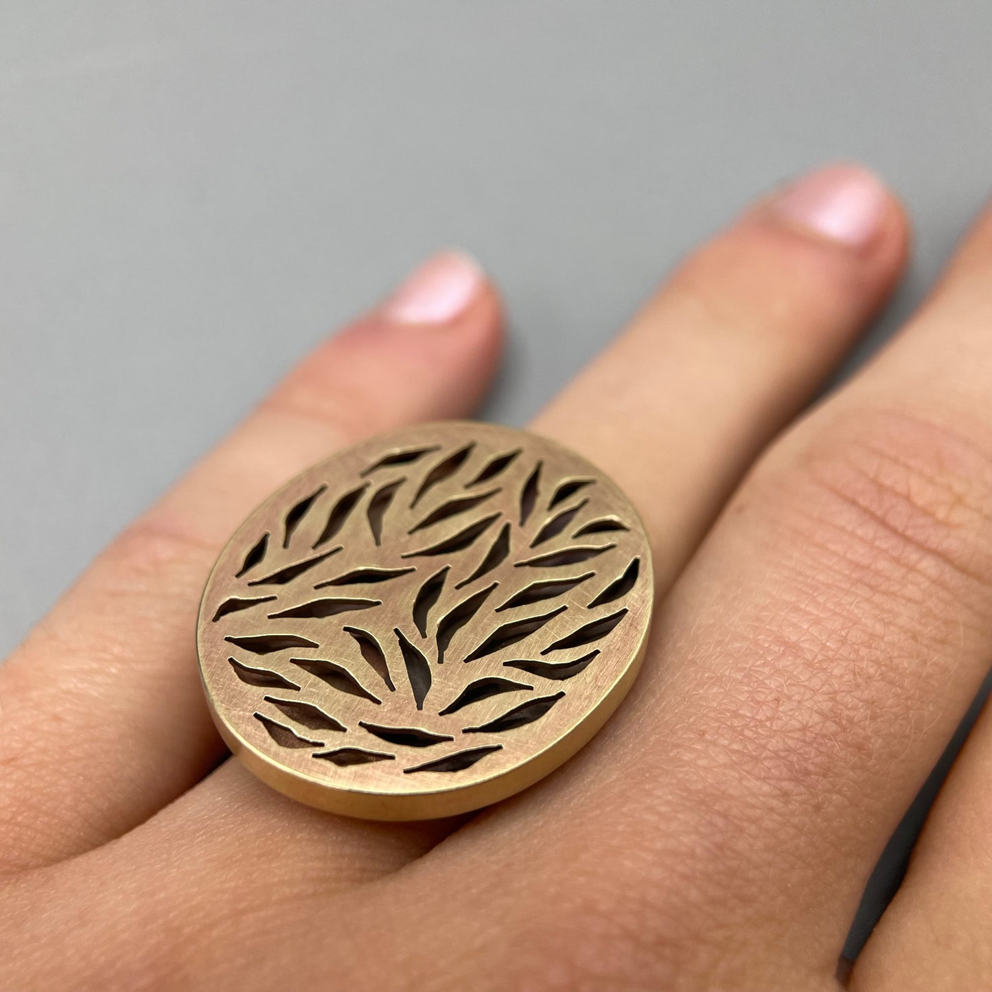 Papermetal - Pierced Petals Largest Oval Ring