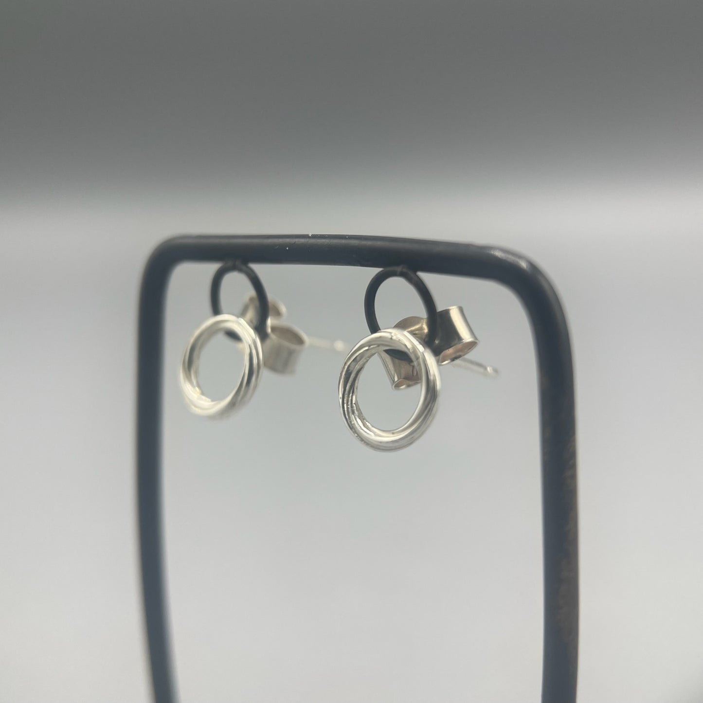 Alice Gow - Twist Continuum Stud Earrings