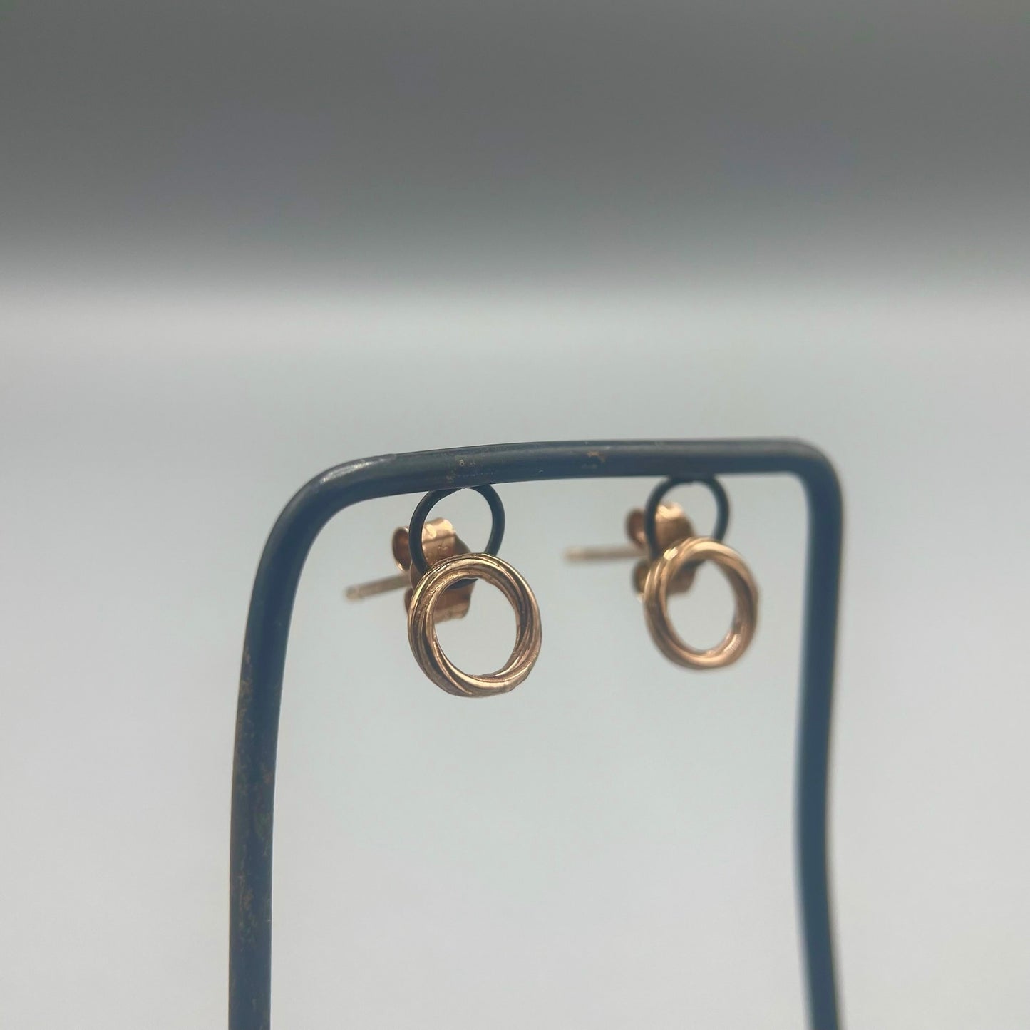 Alice Gow - Twist Continuum Stud Earrings