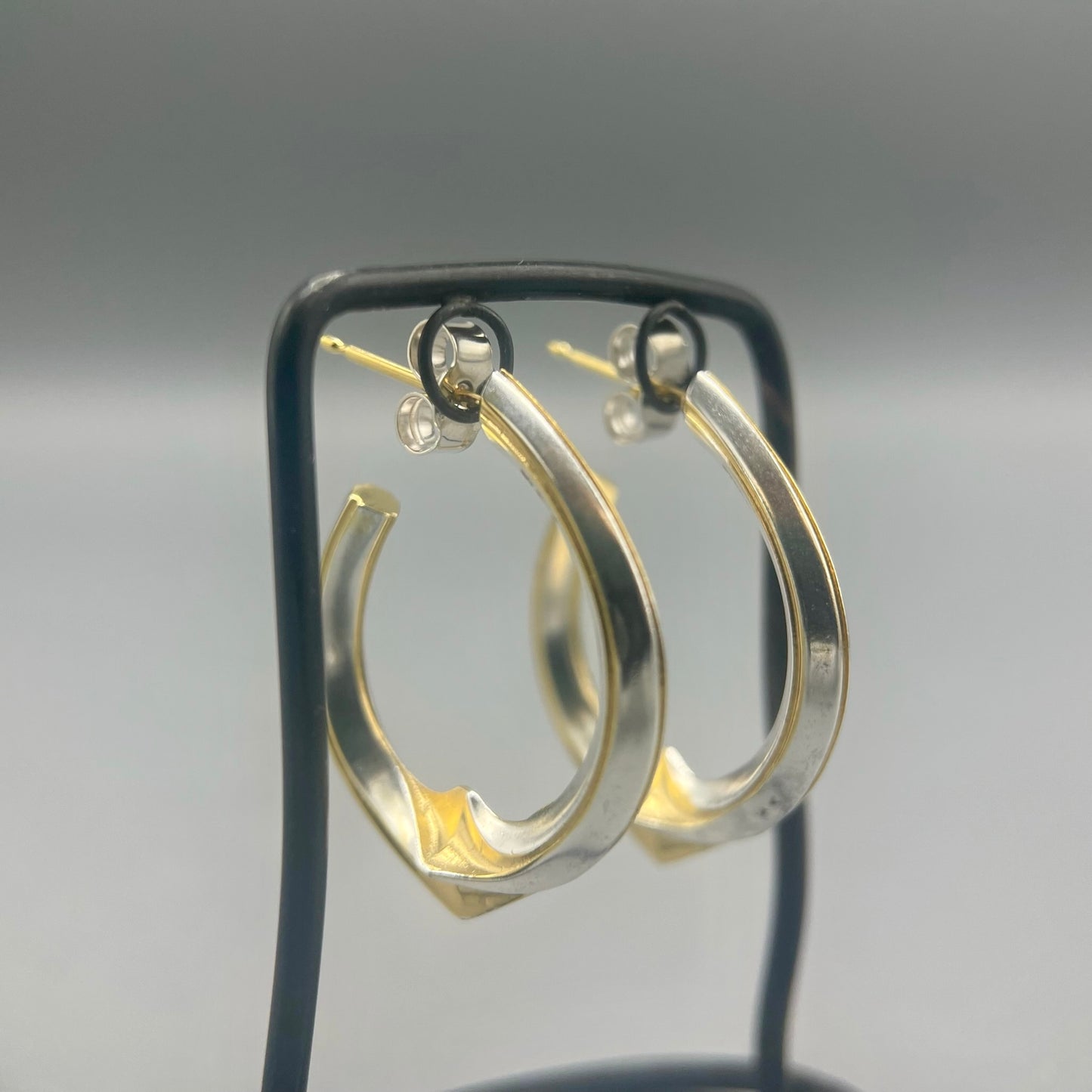 Alice Gow - Twist Flare Stud Earrings