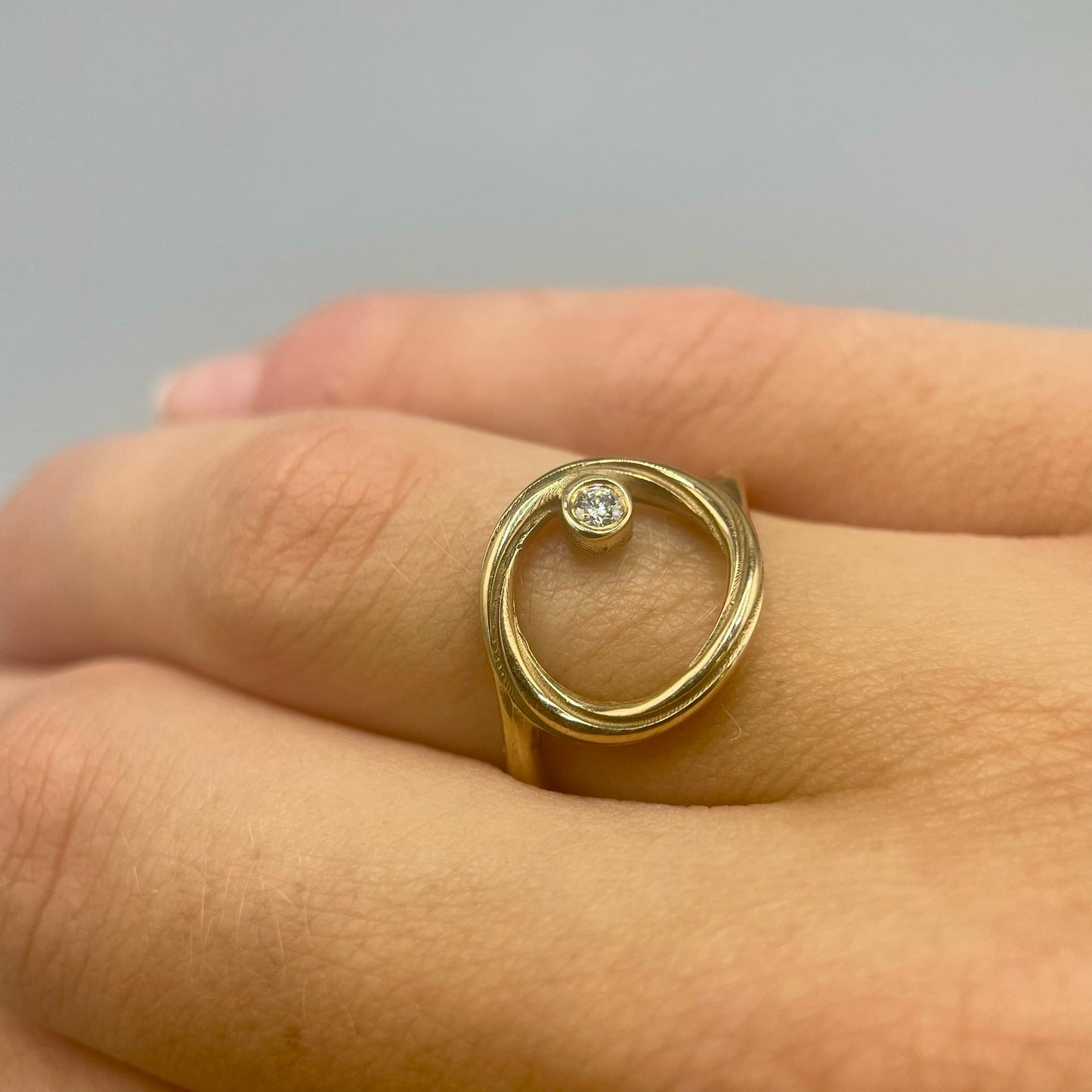 Alice Gow - Twist Continuum Ring 9ct Yellow Gold (size P) - Diamond
