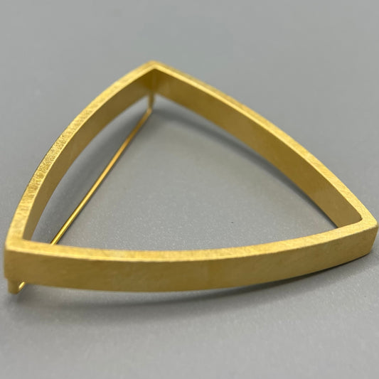 Sheng Zhang - 'Curved Curves' Triangle Brooch