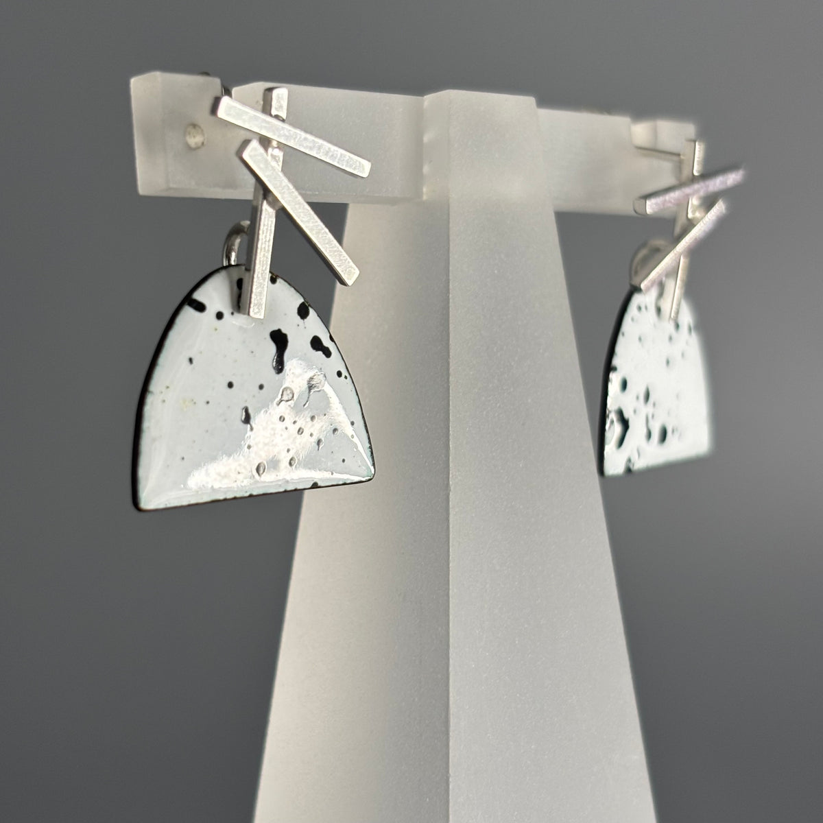 Judit Patkos – U shape Splatter Earrings with Silver Component