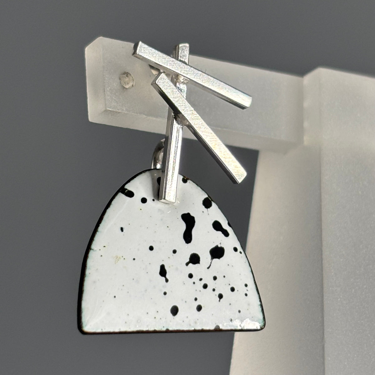 Judit Patkos – U shape Splatter Earrings with Silver Component