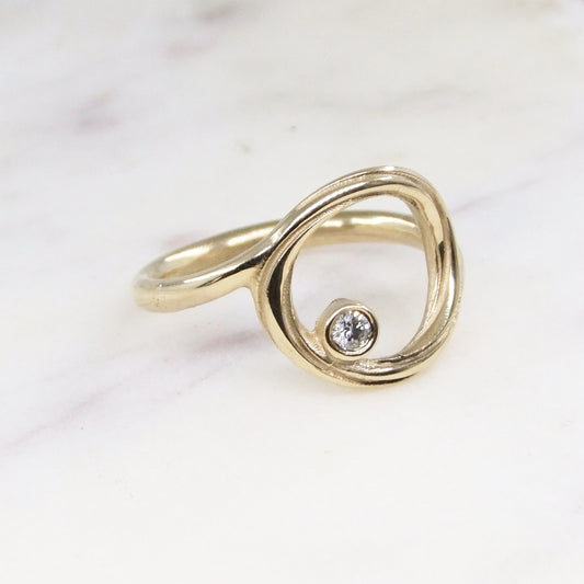 Alice Gow - Twist Continuum Ring 9ct Yellow Gold (size P) - Diamond