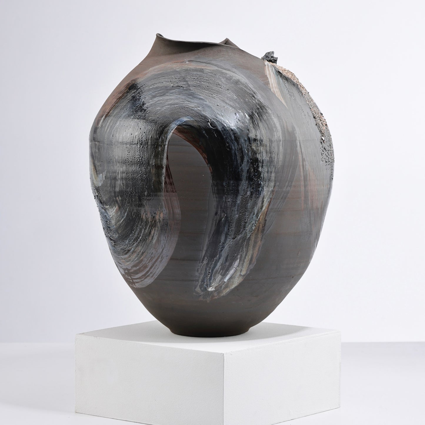 Rosa Wiland Holmes - Large Black Vessel